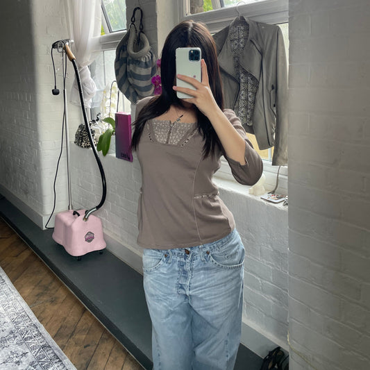 taupe brown affinities 3/4 sleeve ribbed side milkmaid zip top