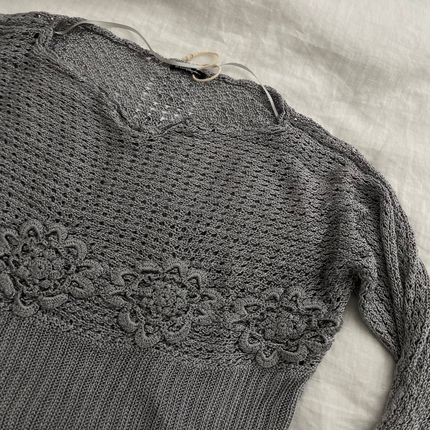 boho eurosummer et compagnie grey blue long sleeve floral crochet knit top