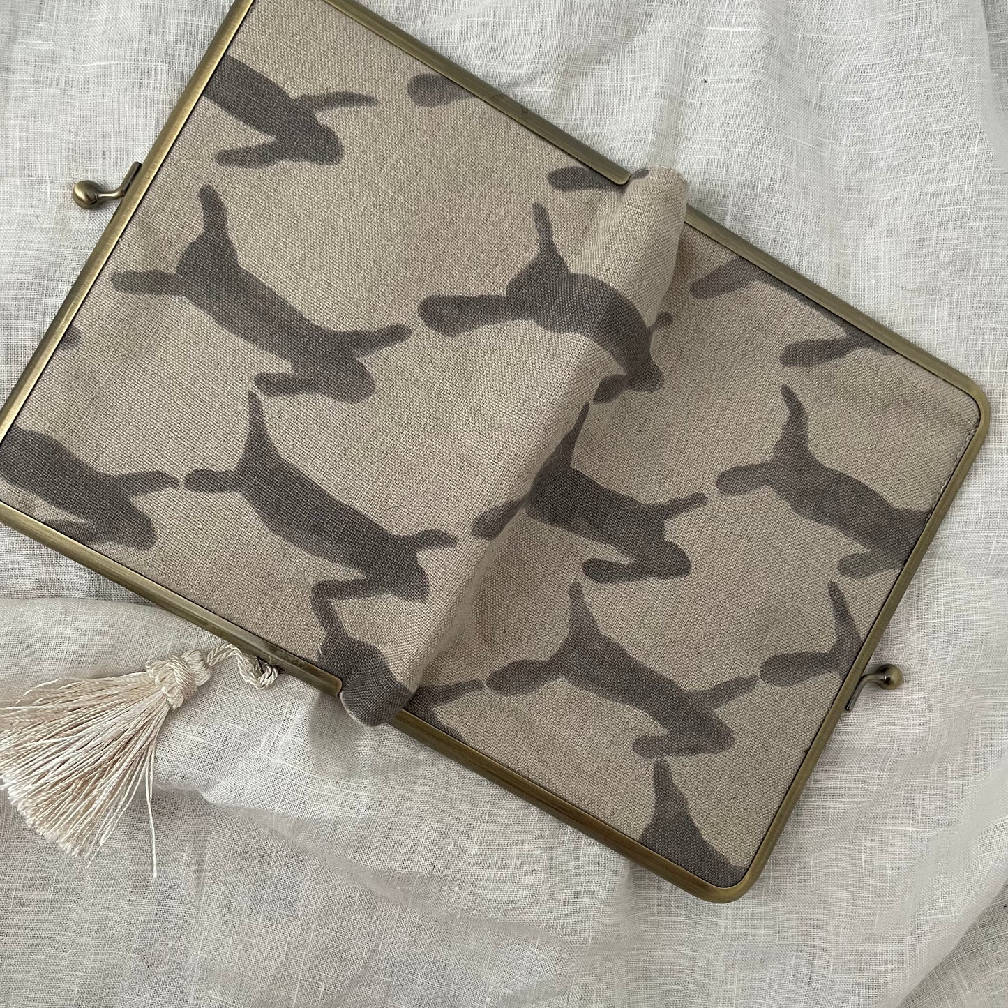 mina perhonen grey beige rabbit print clasp clutch
