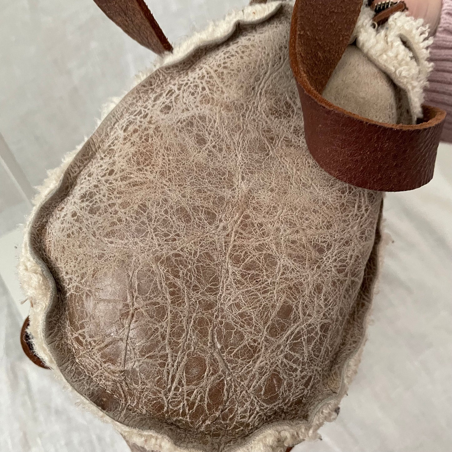 vintage dakota beige brown faded leather sherpa handbag with brown leather buckle detail
