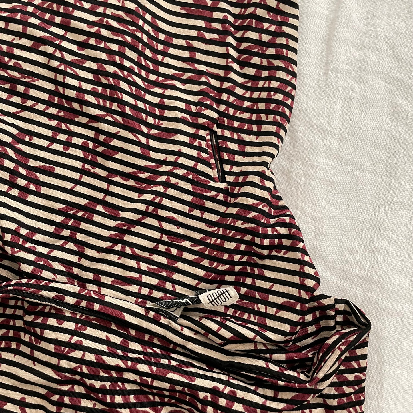 vintage hood burgandy floral print striped heck neck top with attached neck scarf