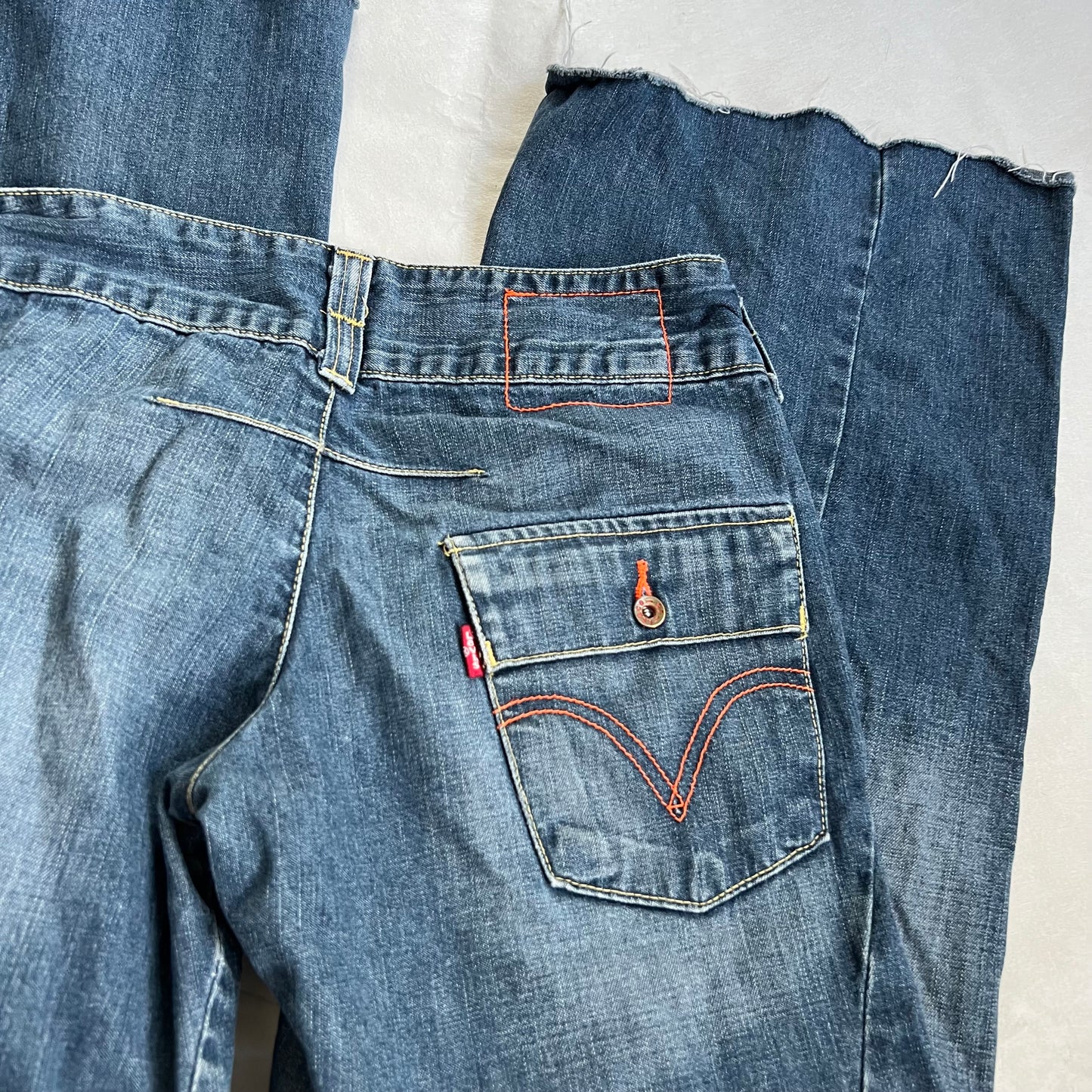 vintage levi's low rise medium wash straight denim jeans