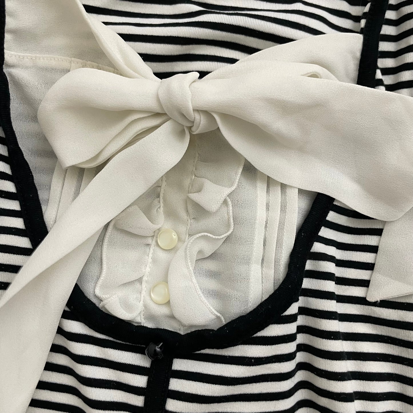 netto di mammina black striped puff sleeve ribbon bow bust fitted milkmaid style top