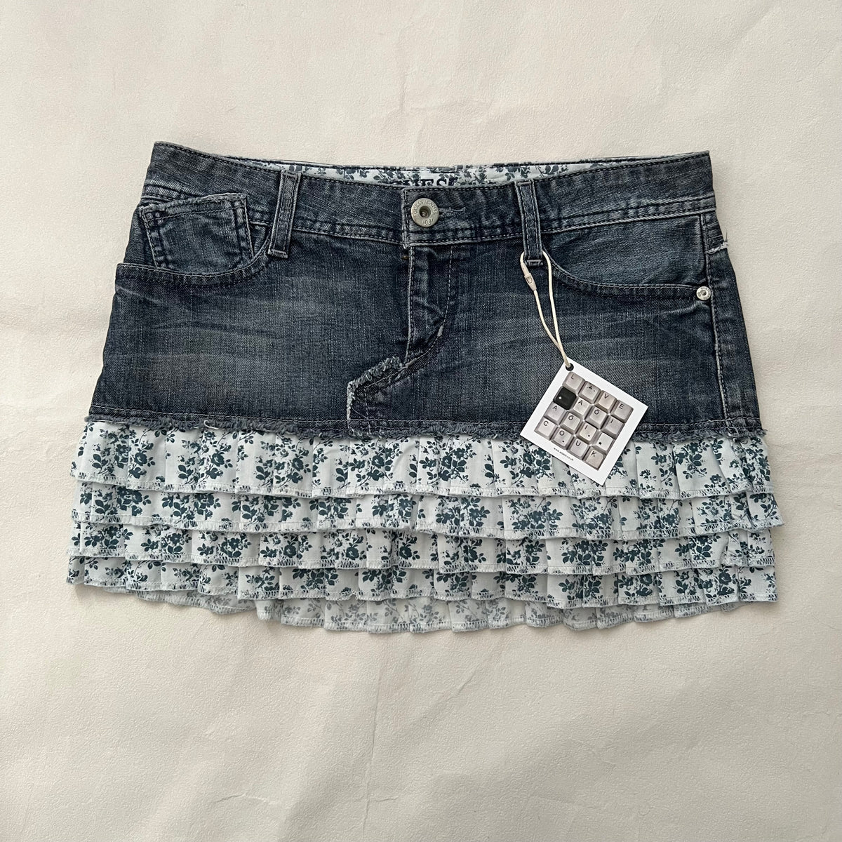 Guess Jeans Medium Wash Denim Blue Floral Ruffle Hem Mini Skirt