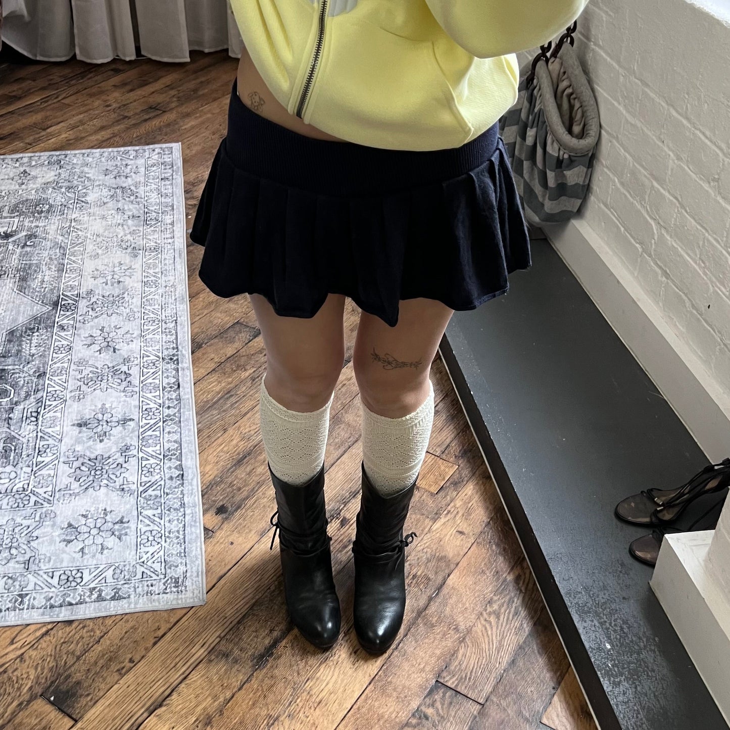 navy shake shake wool blend preppy y2k pleated jersey mini skirt