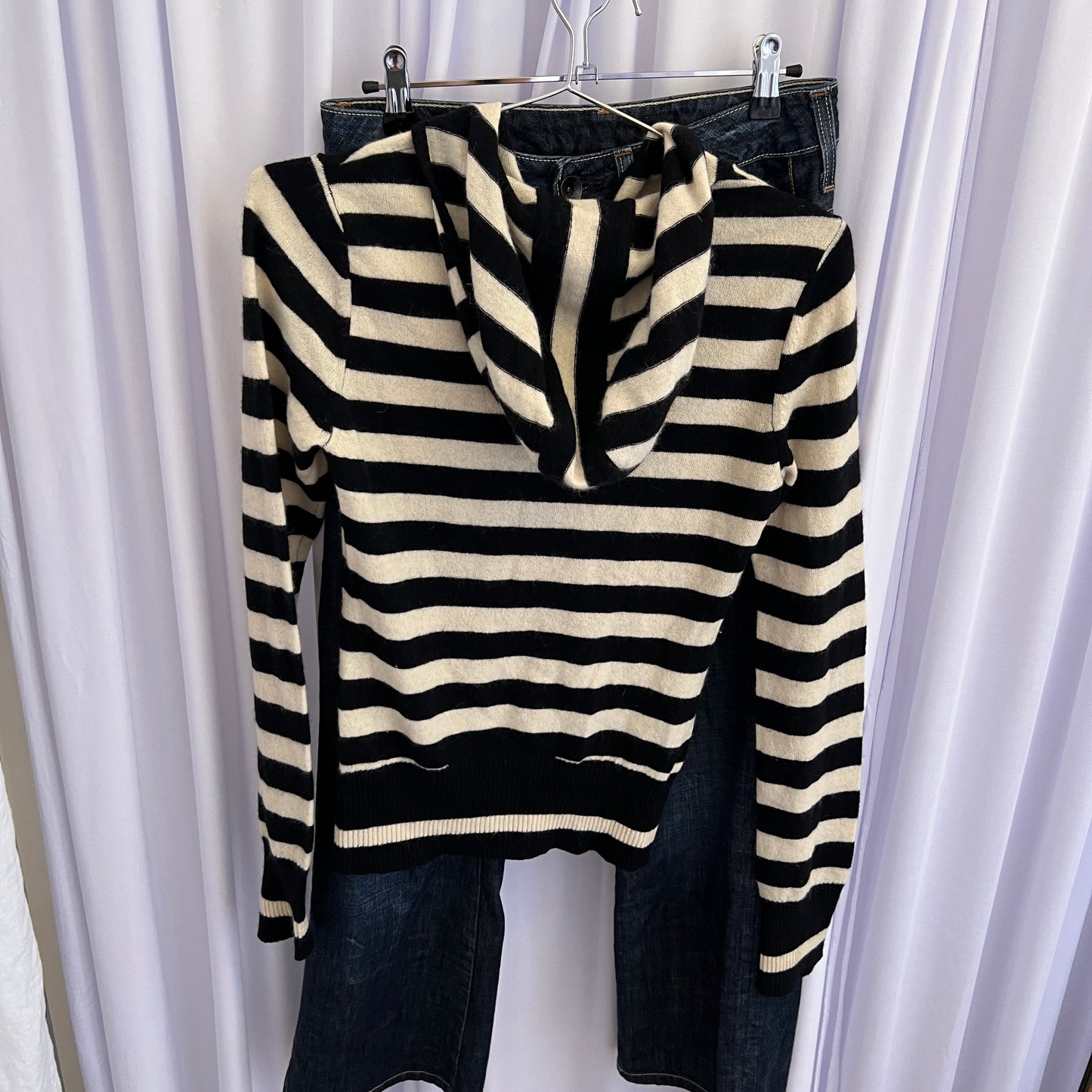Burberry Label Black White Striped Wool Long Sleeve Fitted Zip Hoodie Cardigan Jacket
