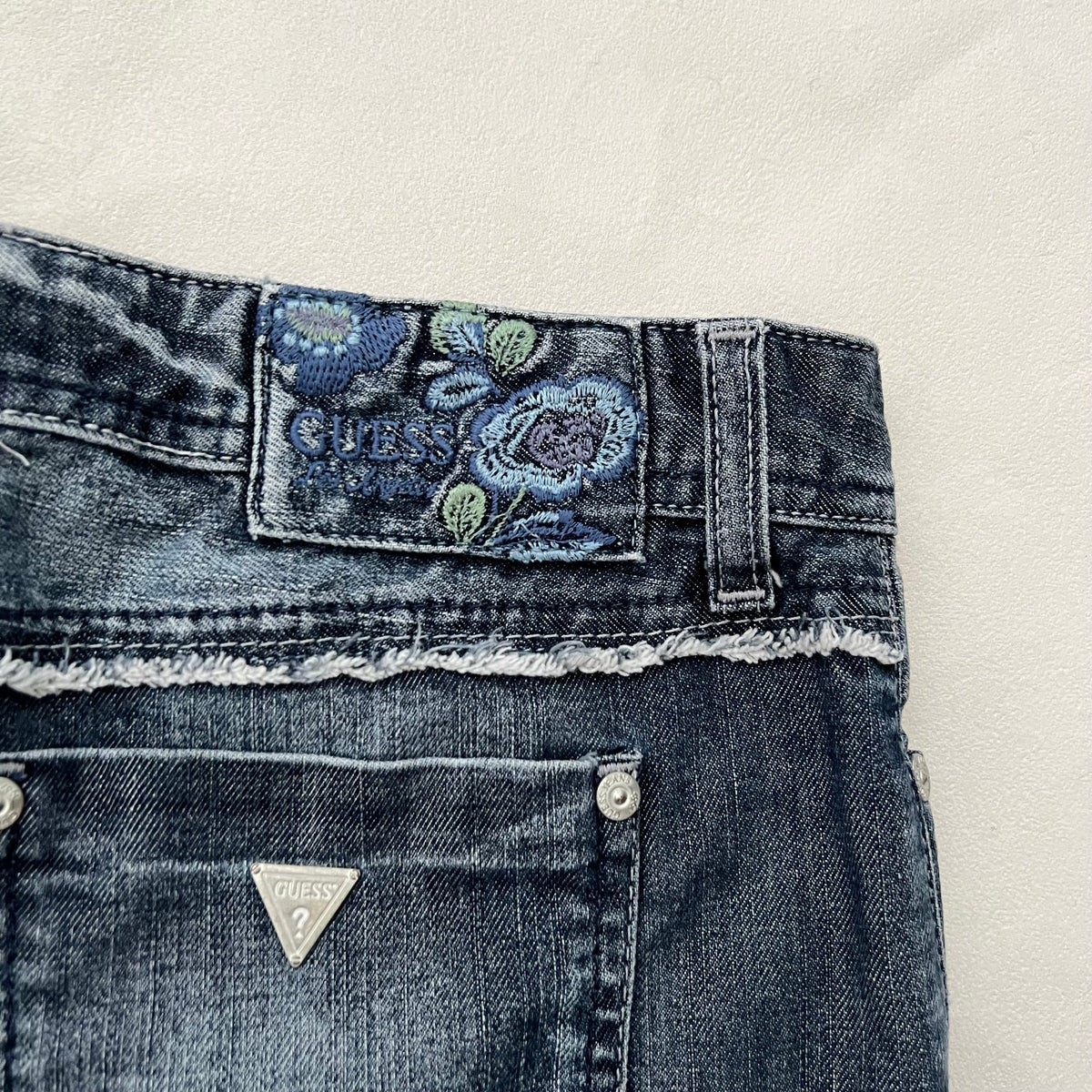 Guess Jeans Medium Wash Denim Blue Floral Ruffle Hem Mini Skirt