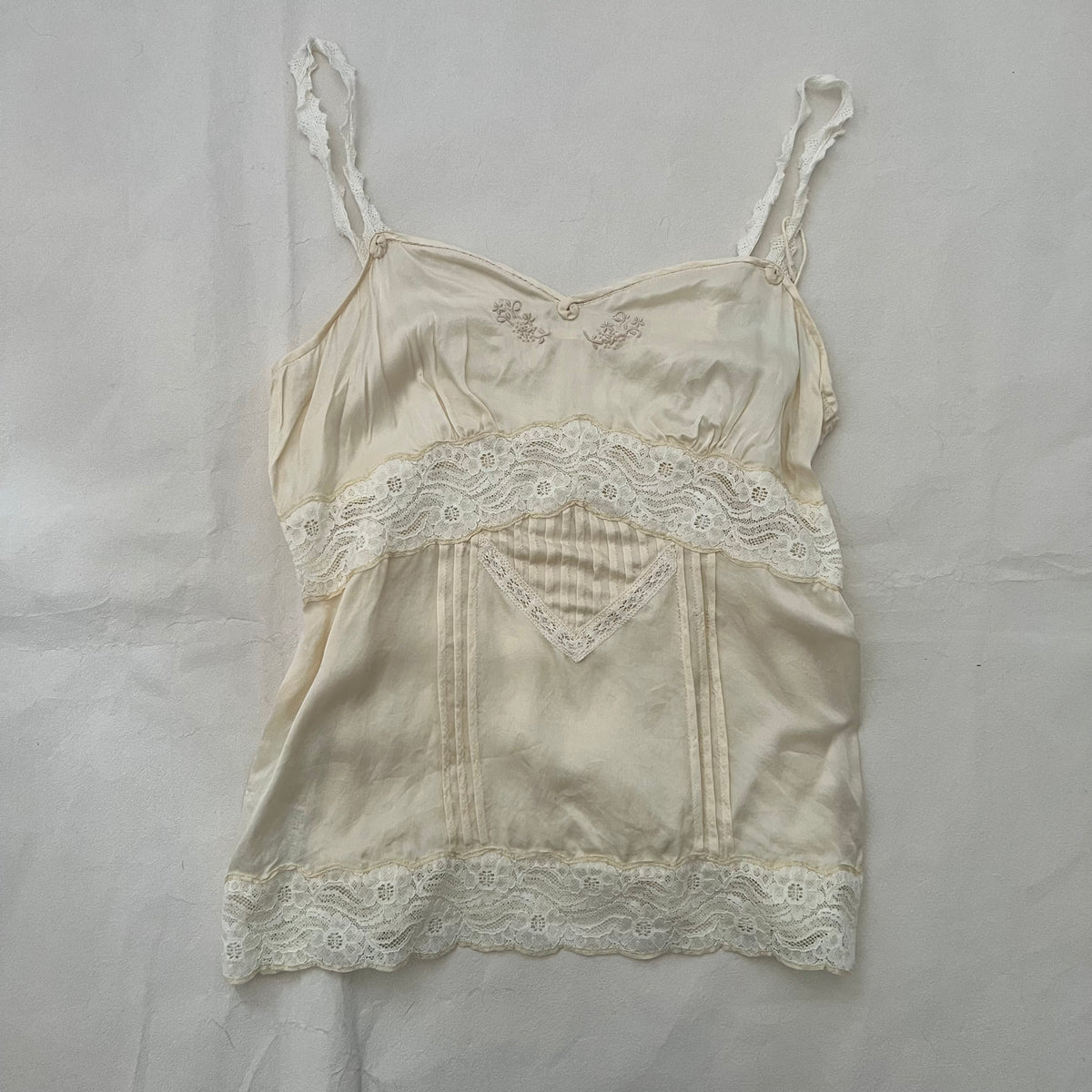 Jill Stuart Ivory Silk Blend Romantic Lace Pleat Cut Out Fitted Camisole