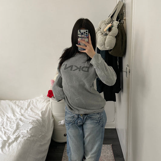 90s vintage grey dkny thick oversized knit sweater