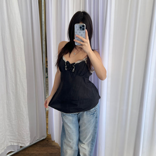 Vintage Romantic Guess Black Silk Frill Bow Lace Trim Camisole