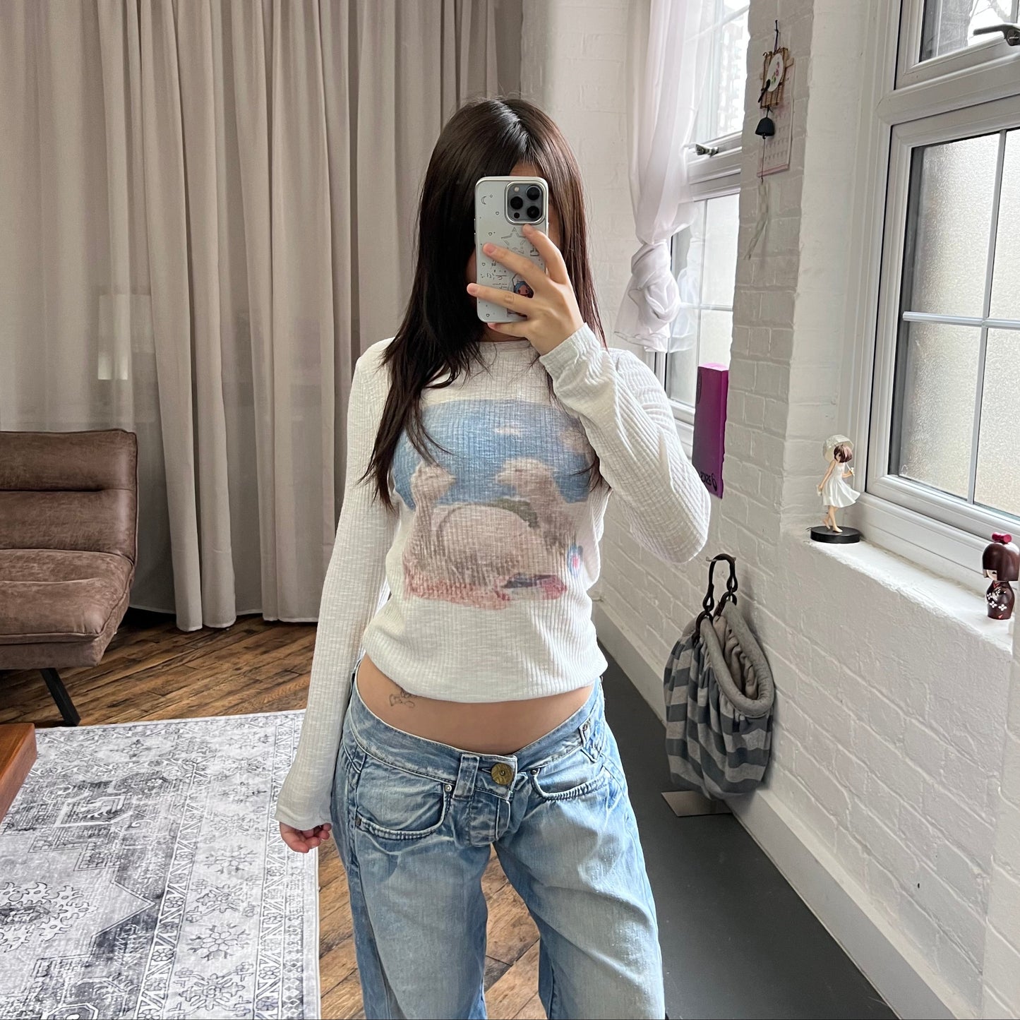 gdrutry faded alpaca graphic white ribbed long sleeve top