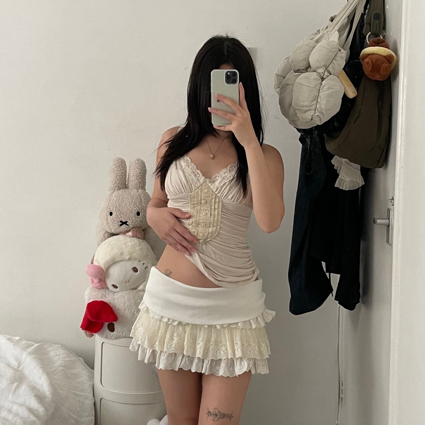 neilly white cottage prairie cream lacey tiered ruffle mini skirt