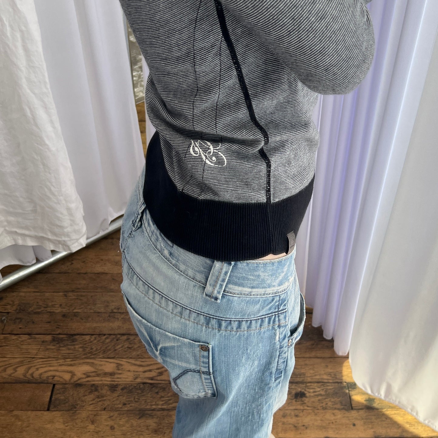 Black White G-star Raw Striped V Neck Contrast Hem Sweater