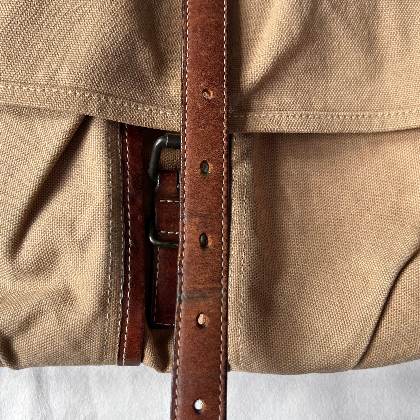 Vintage E.b.agos Tan Brown Beige Trench Style Leather Accent Buckle Strap Shoulder Bag