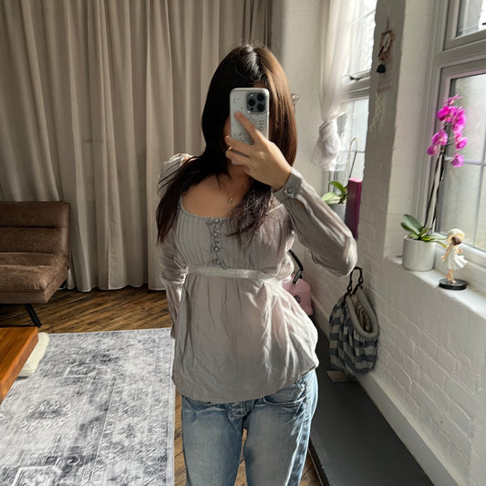 pimkie grey cottage coquette long sleeve milkmaid style pleated babydoll blouse