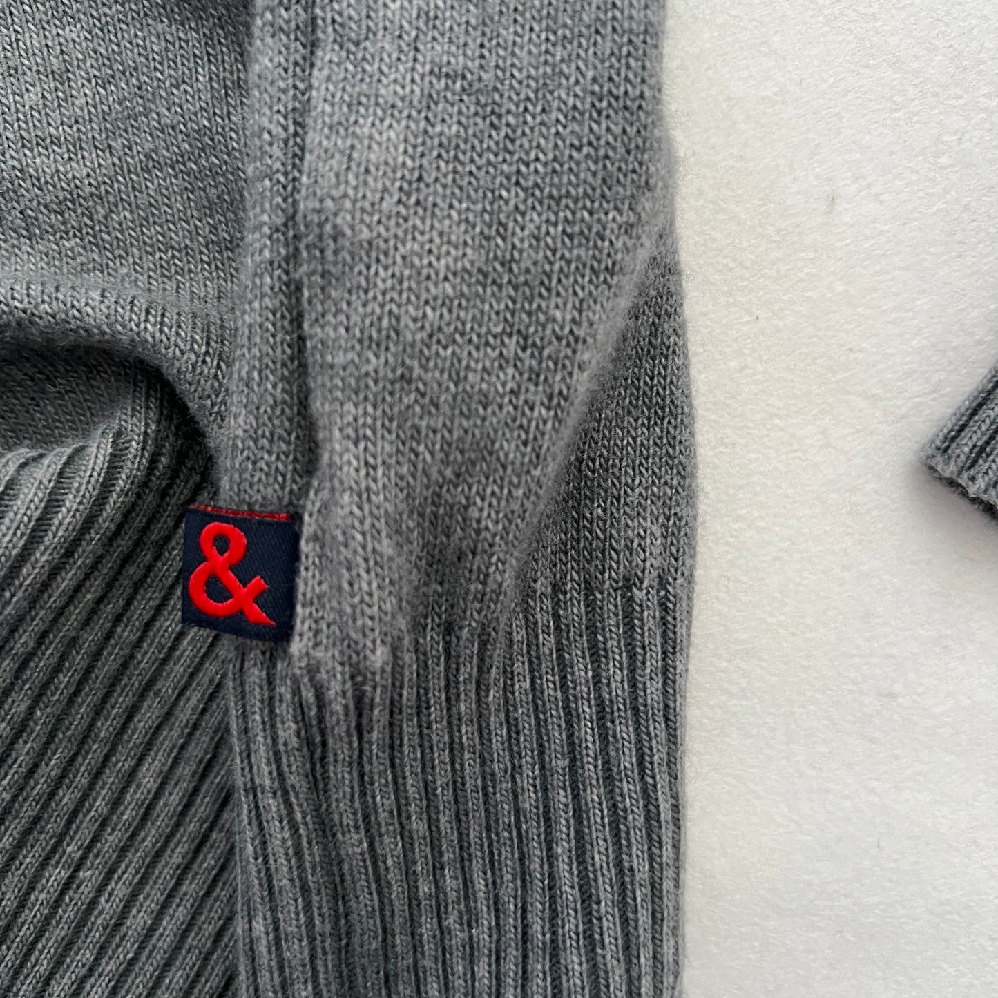 Faded Grey Dolce & Gabanna Wool Blend V Neck Graphic Knit Pullover Sweater