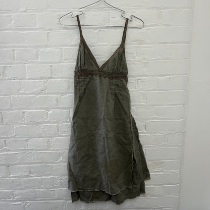 Rwd Jeans Khaki Lacey A Line Graphic Hem Midi Dress