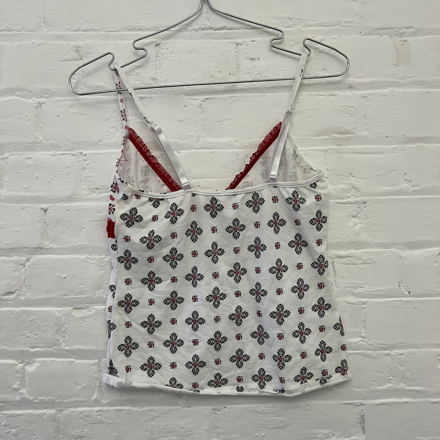White Red Trim Paisley Mono Print Lace Trim Camisole