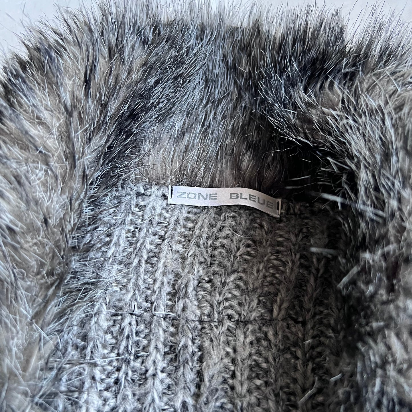 speckled grey fur trim zone bleue knit long sleeve zip cardigan jacket
