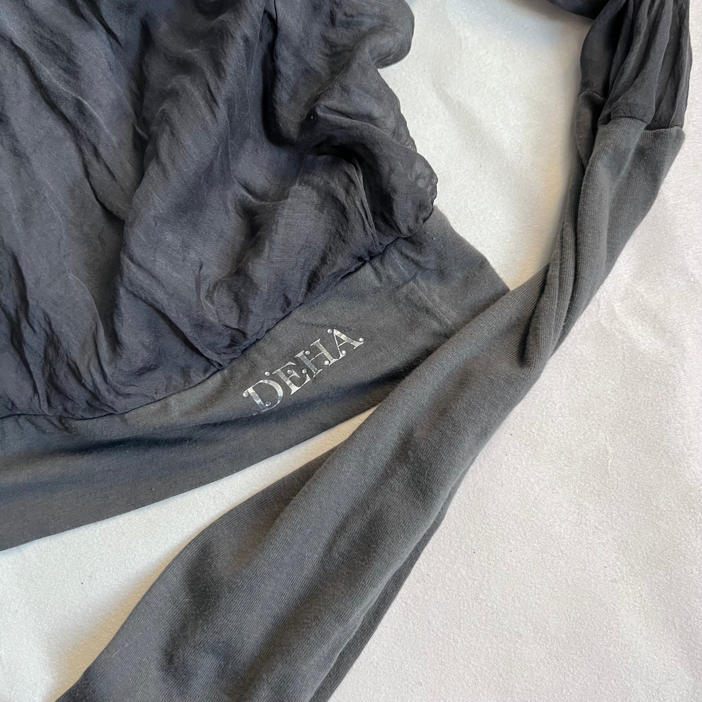 vintage deha silk grey lacey tank top and off the shoulder long sleeve layered top