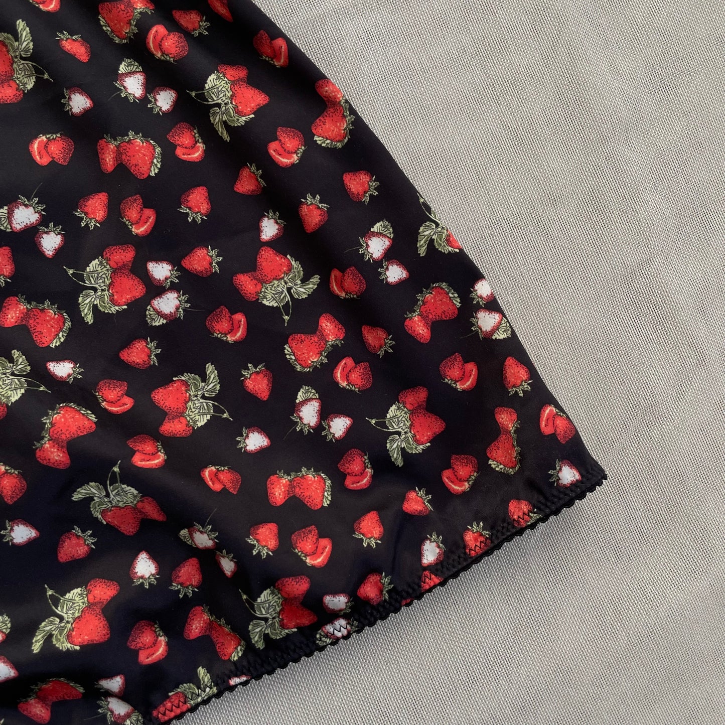 dolce & gabanna black lace strawberry print bustier balconette top