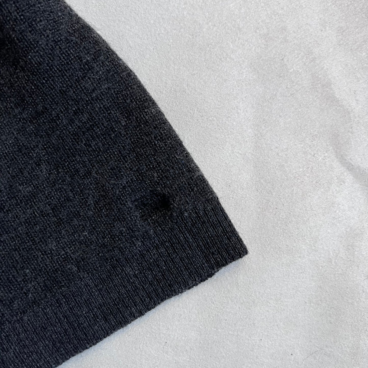 dark grey preppy fitted wool burberry blue label knit vest with brass button accents