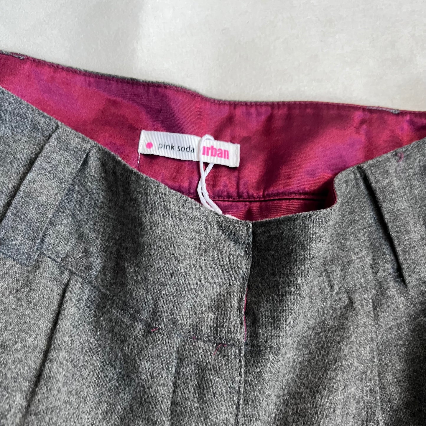 grey pink soda 80% wool blend hem button mini shorts