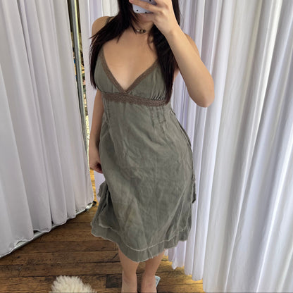 Rwd Jeans Khaki Lacey A Line Graphic Hem Midi Dress