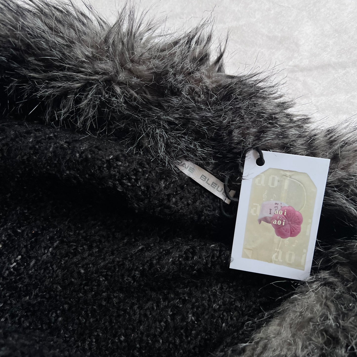 Speckled Black Fur Trim Zone Bleue Knit Long Sleeve Zip Cardigan