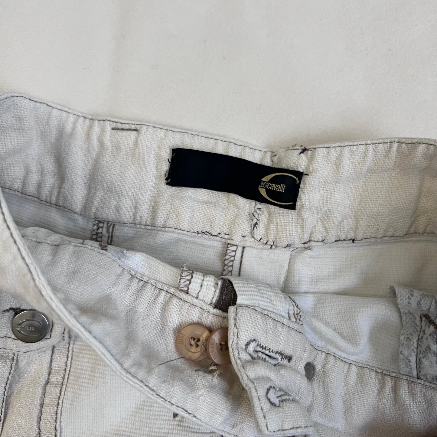 roberto cavalli white cargo denim pleated buckle knee length skirt