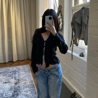 一步式黑色V领大纽扣装饰长袖开衫