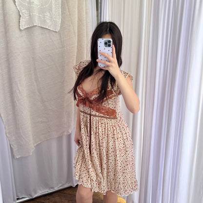 Axes Femmes Beige Floral Print Lace Trim Ribbon Milkmaid Dress