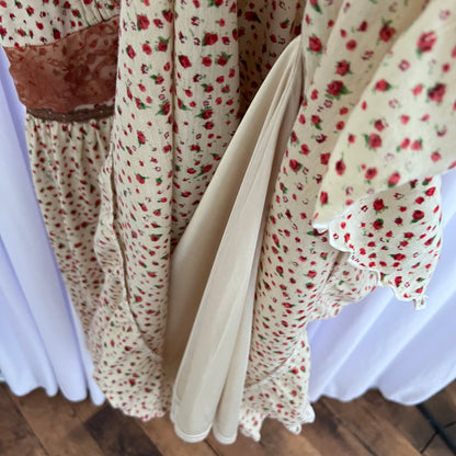 Axes Femmes Beige Floral Print Lace Trim Ribbon Milkmaid Dress