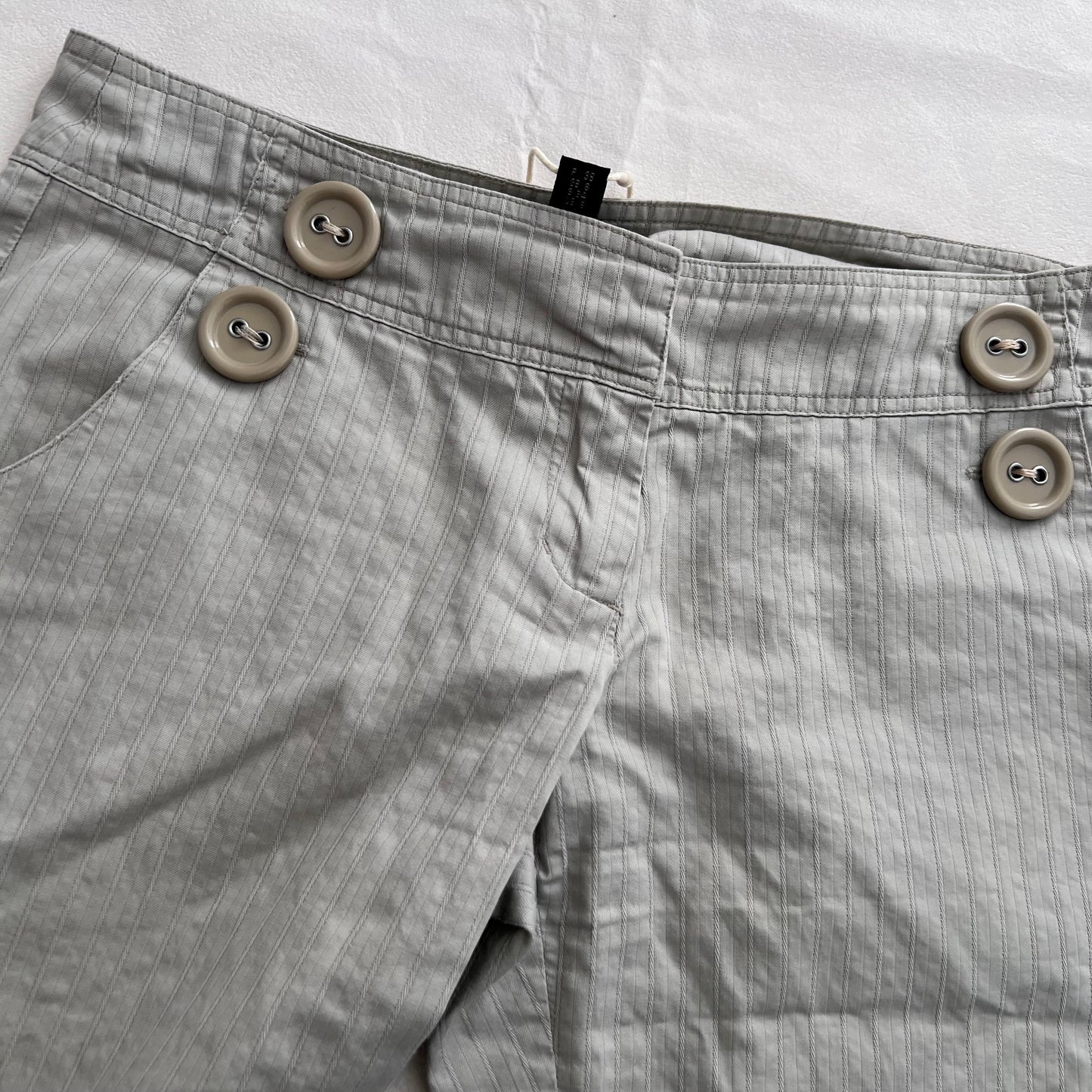 Taupe Beige Sailor Button Jennyfer Low Rise Crop Capri Trousers