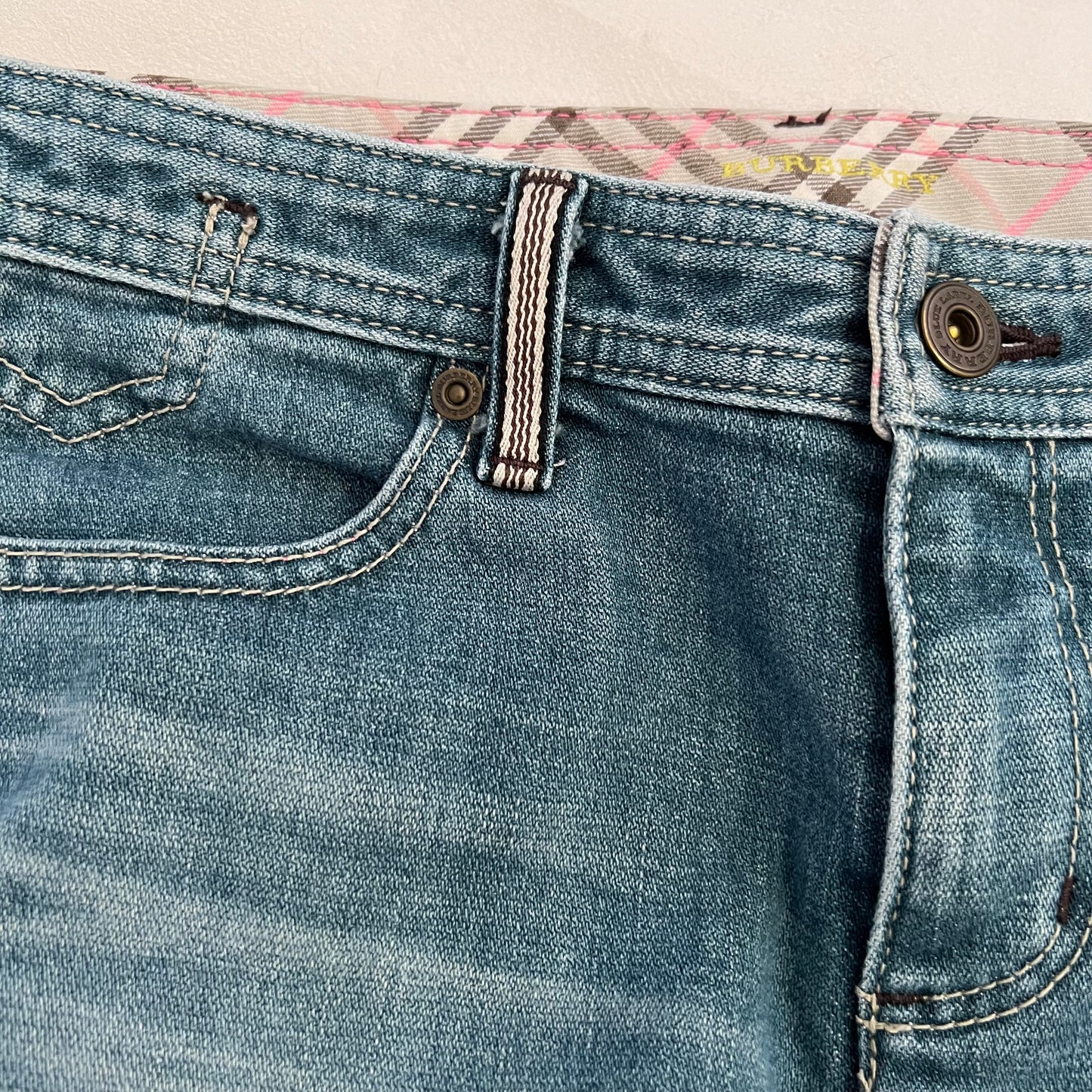 Burberry Blue Label Medium Wash Nova Check Denim Capris