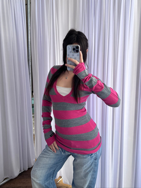 Denny Rose Fuschia Pink Grey Striped V Neck Fitted Knit Sweater