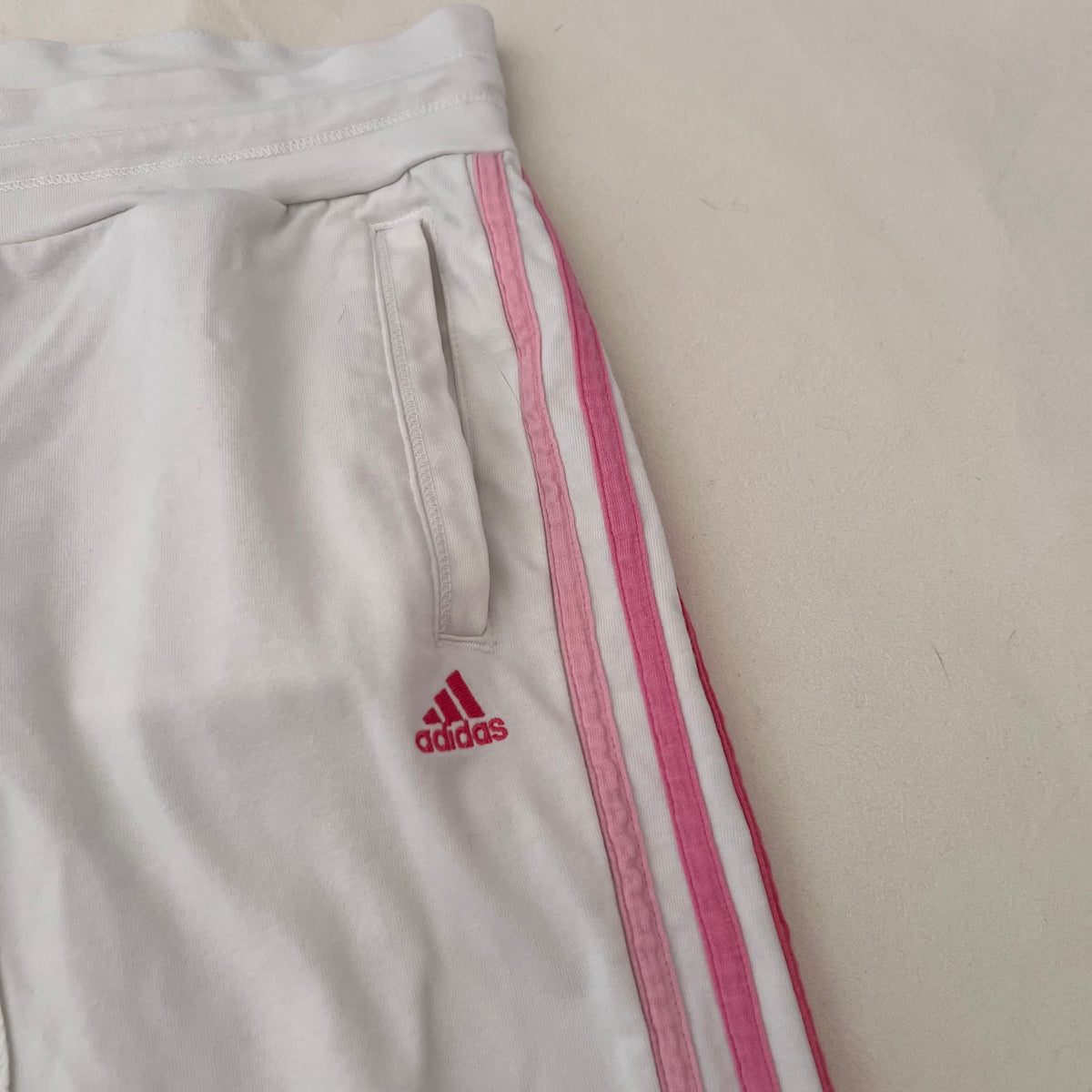 Adidas White Pink Mid Rise Balloon Hem Cropped Capri Joggers