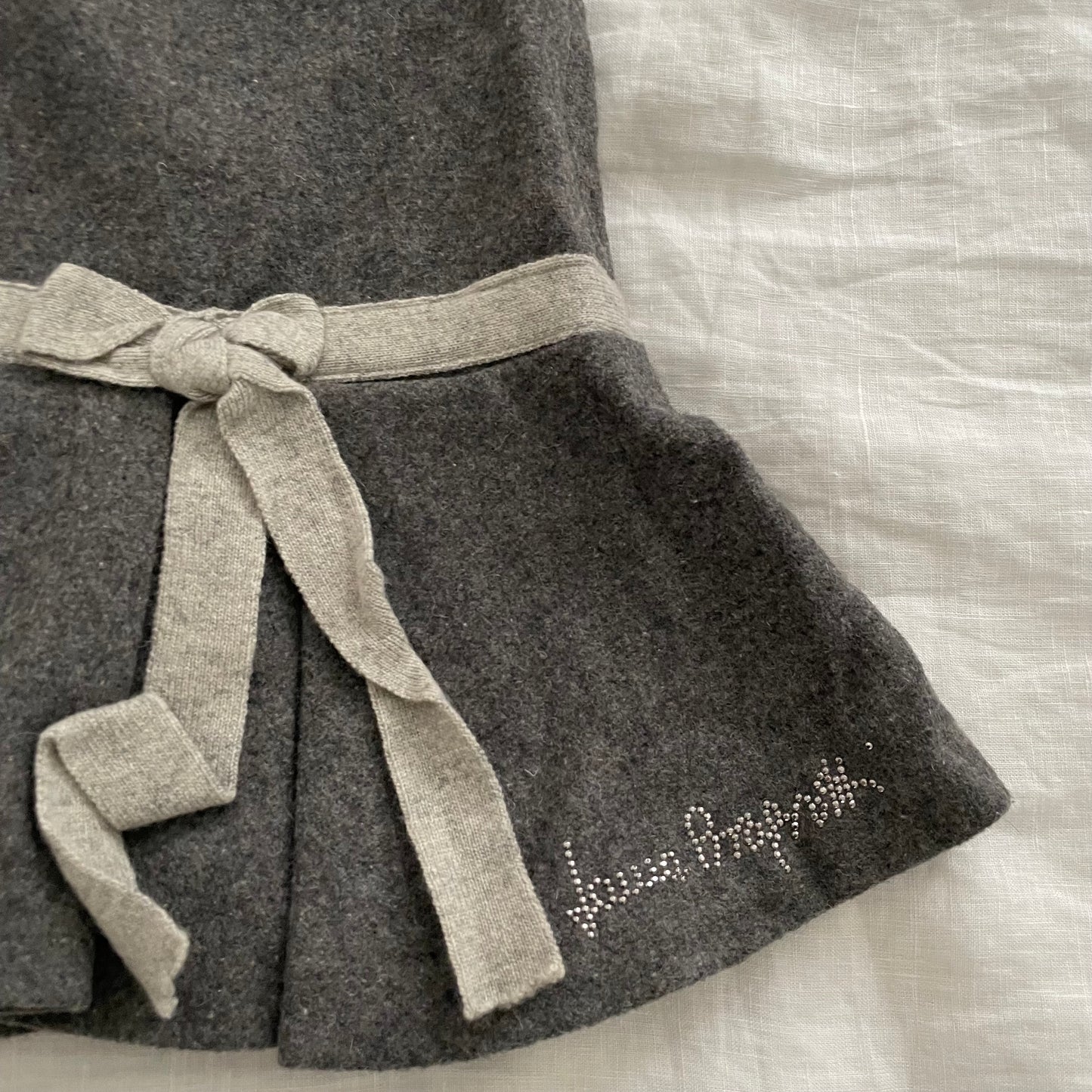 laura biagiotti grey wool blend drop waist waist ribbon bow detail pleated mini skirt