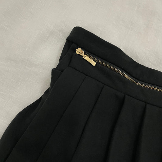 cecil mcbee black pleated mini skort with zip waist detail