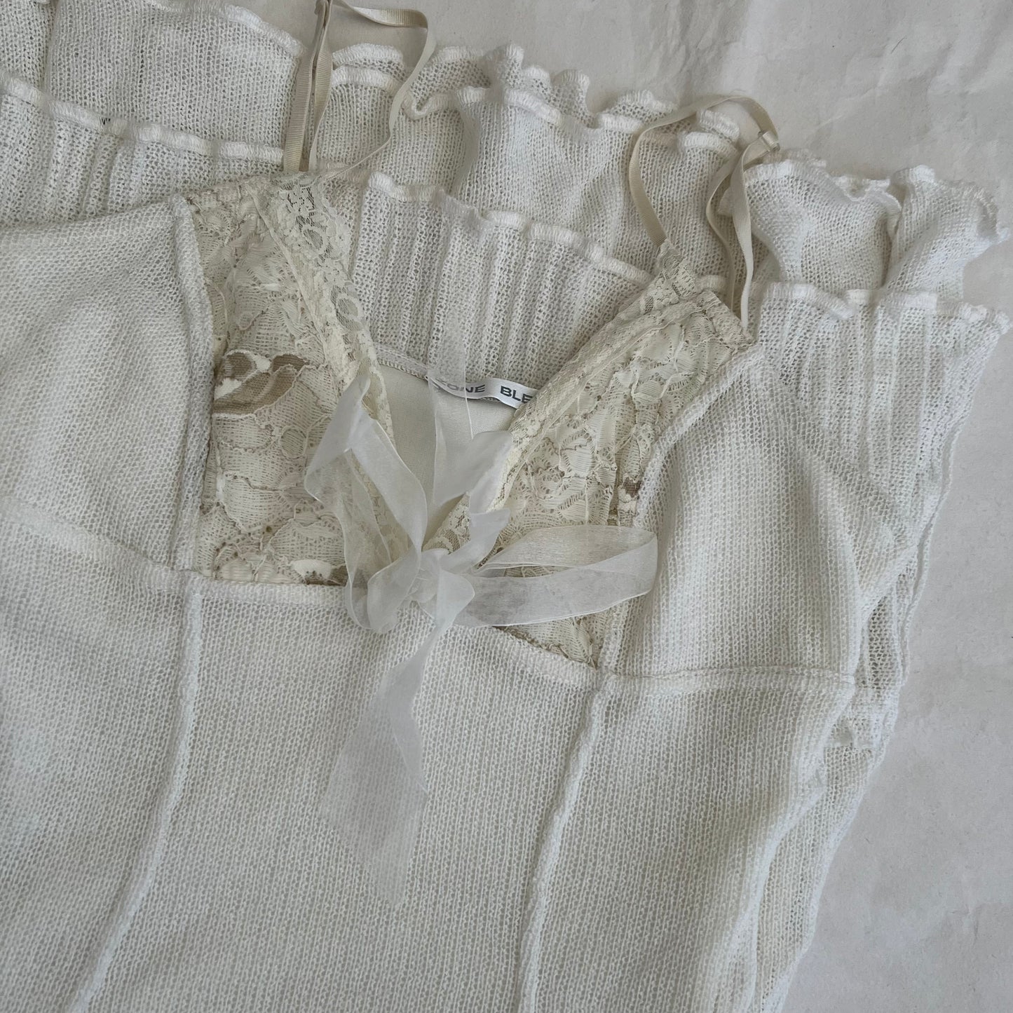 Zone Bleue Romantic White Beige Embroidery Lace Bust Knit Midi Dress