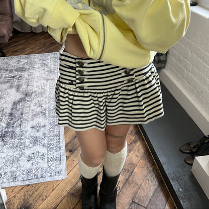 preppy sailor button burberry blue label black cream striped drop waist culotte shorts