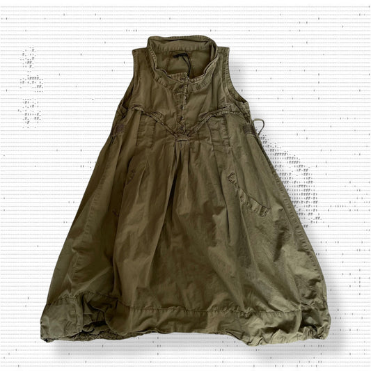 实用卡其色高领娃娃衫无袖罩衫连衣裙