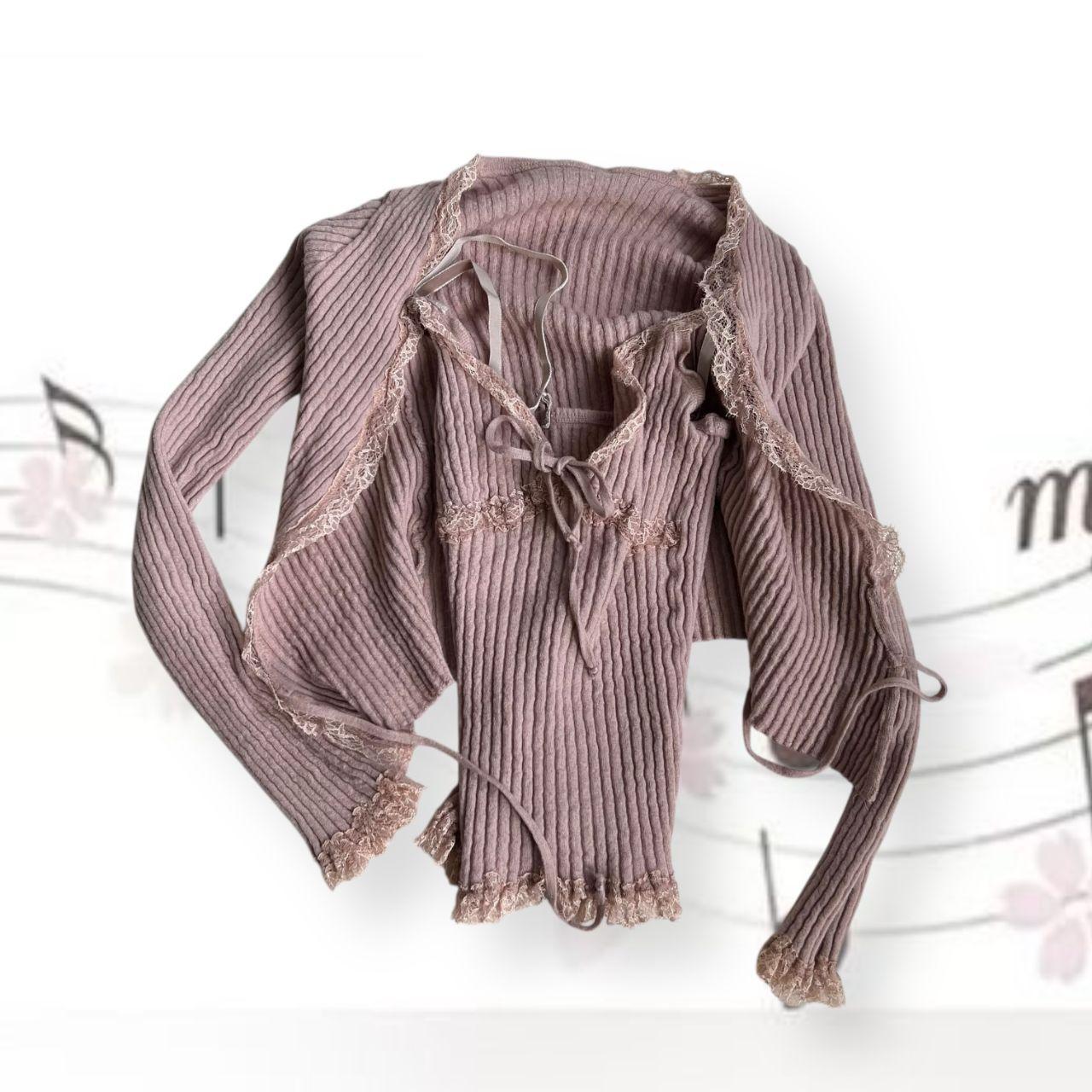 vintage dusty pink ribbed crop lacey knit bolero cardigan and fitted camisole two piece set